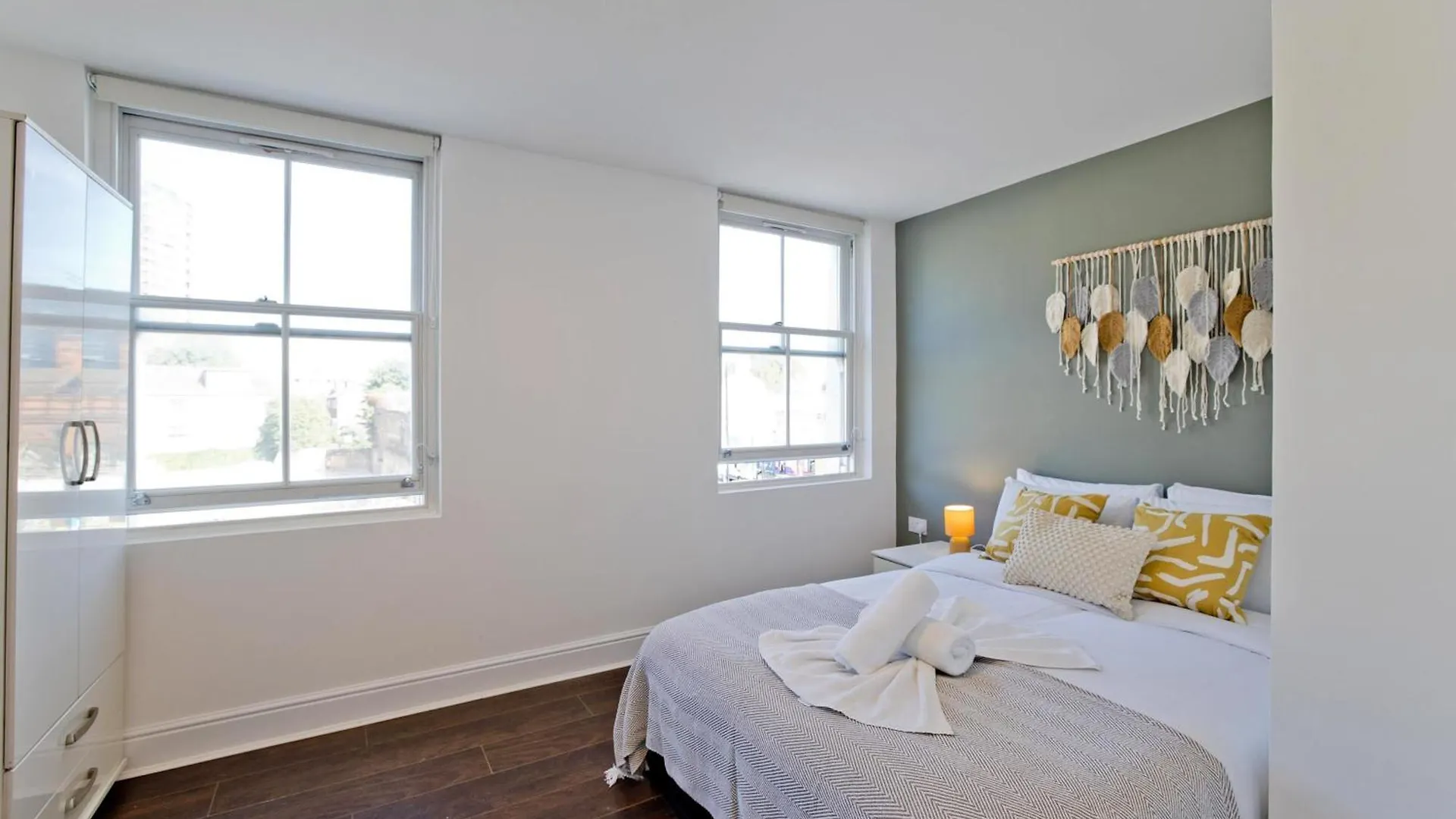 Imperial Corner House-Whitechapel Apartment London