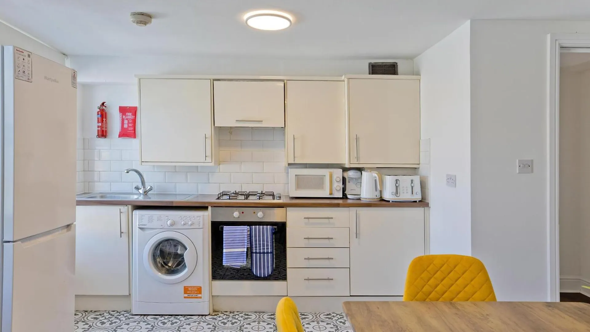 Imperial Corner House-Whitechapel Apartment London 0*,  United Kingdom